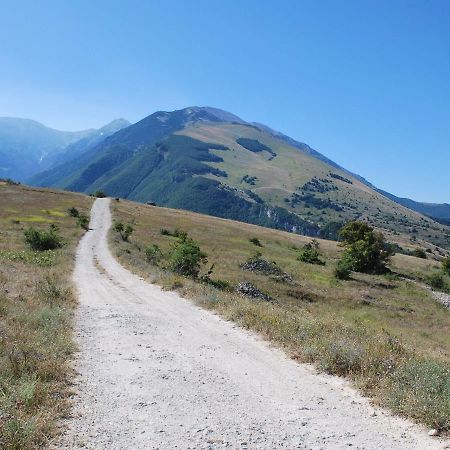 Belvilla By Oyo Villa Insieme San Valentino in Abruzzo Citeriore Екстер'єр фото